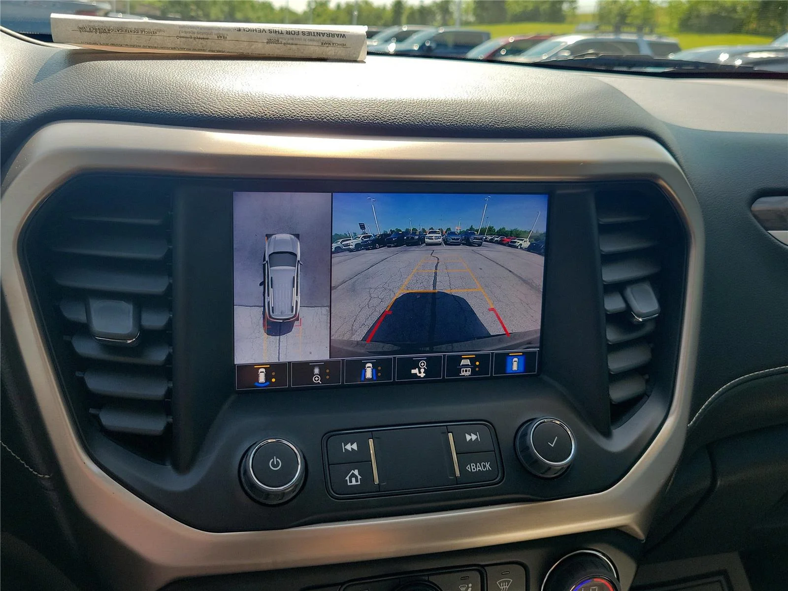2023 GMC Acadia Denali - Photo 30