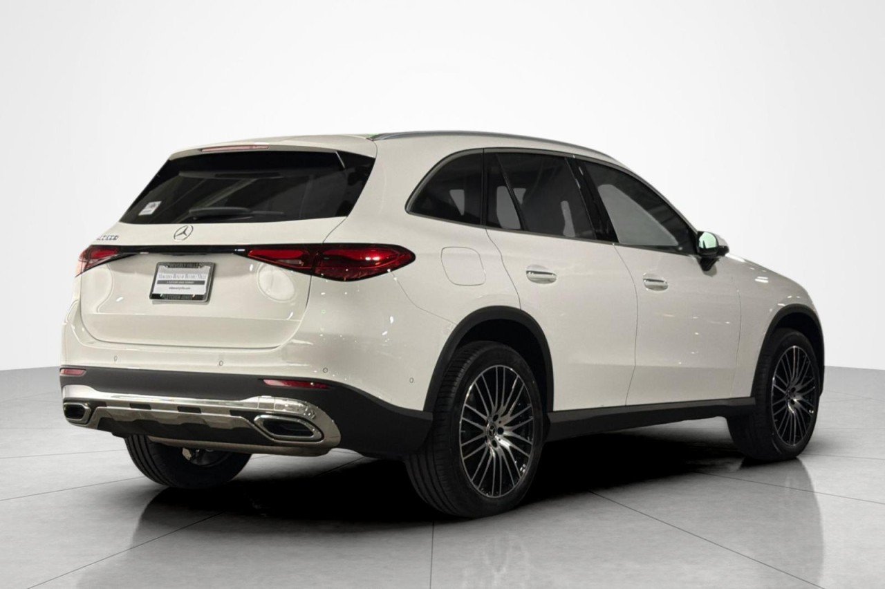 New 2026 Polar White Mercedes-Benz GLC 300 SUV image 5
