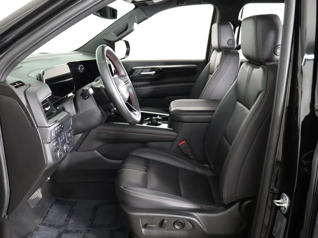 Used 2025 Black Chevrolet RST image 35