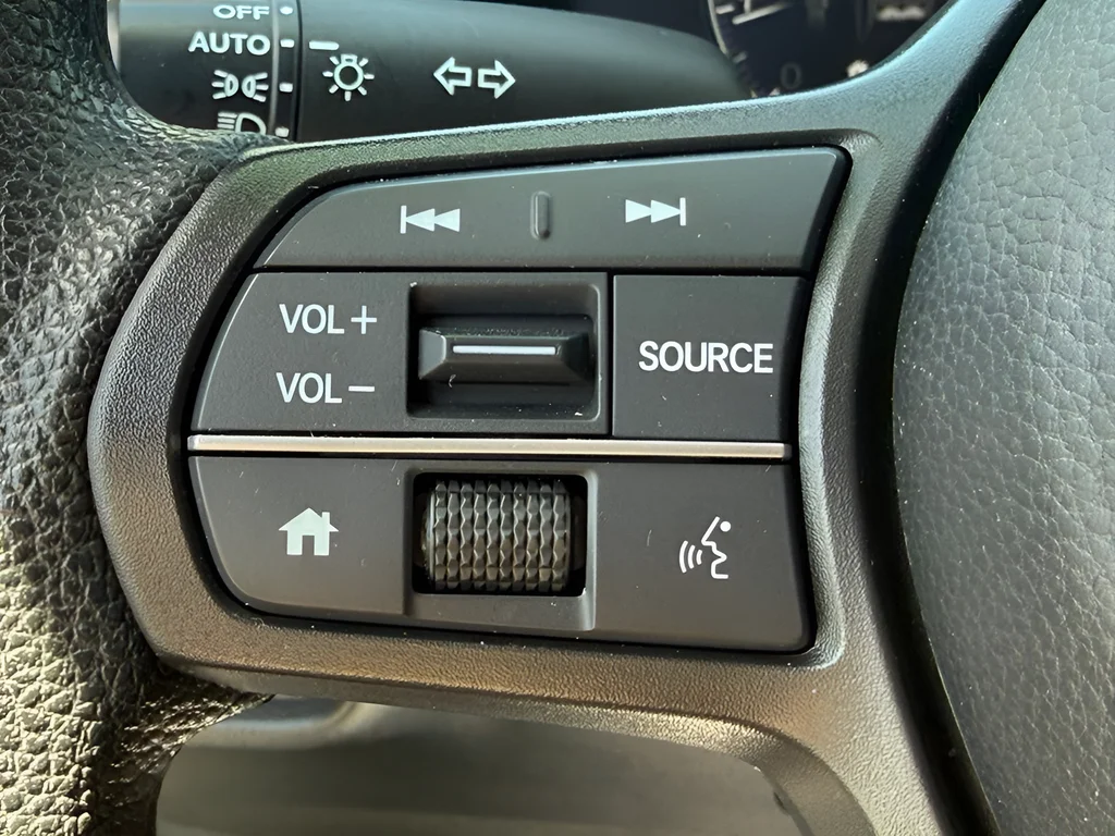 2025 Honda HR-V LX - Photo 15