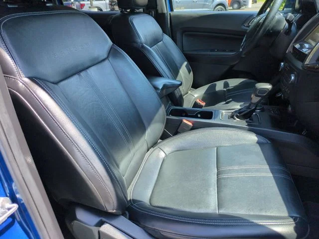 Used 2019 Blue Ford Lariat image 34