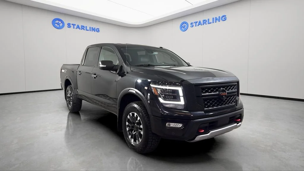 Used 2021 Black Nissan Crew Cab PRO-4X 4x4 image 13