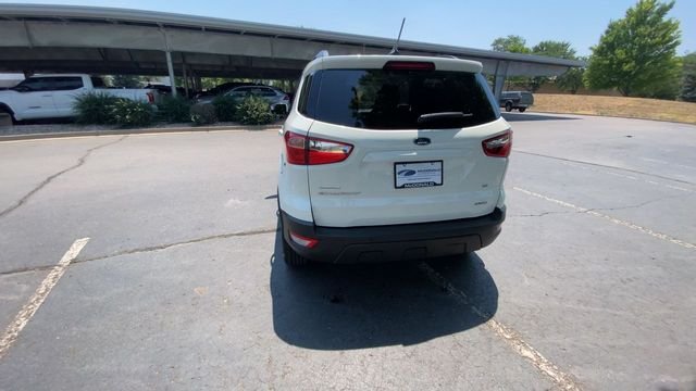 Used 2021 White Ford SE image 6