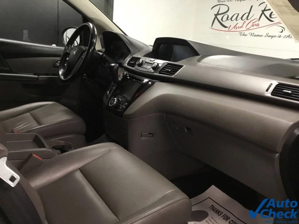 Used 2015 Silver Honda EX-L image 35