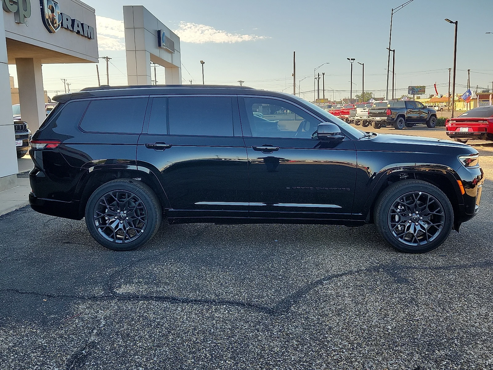 New 2027 Black Jeep SUMMIT 4X4 image 5