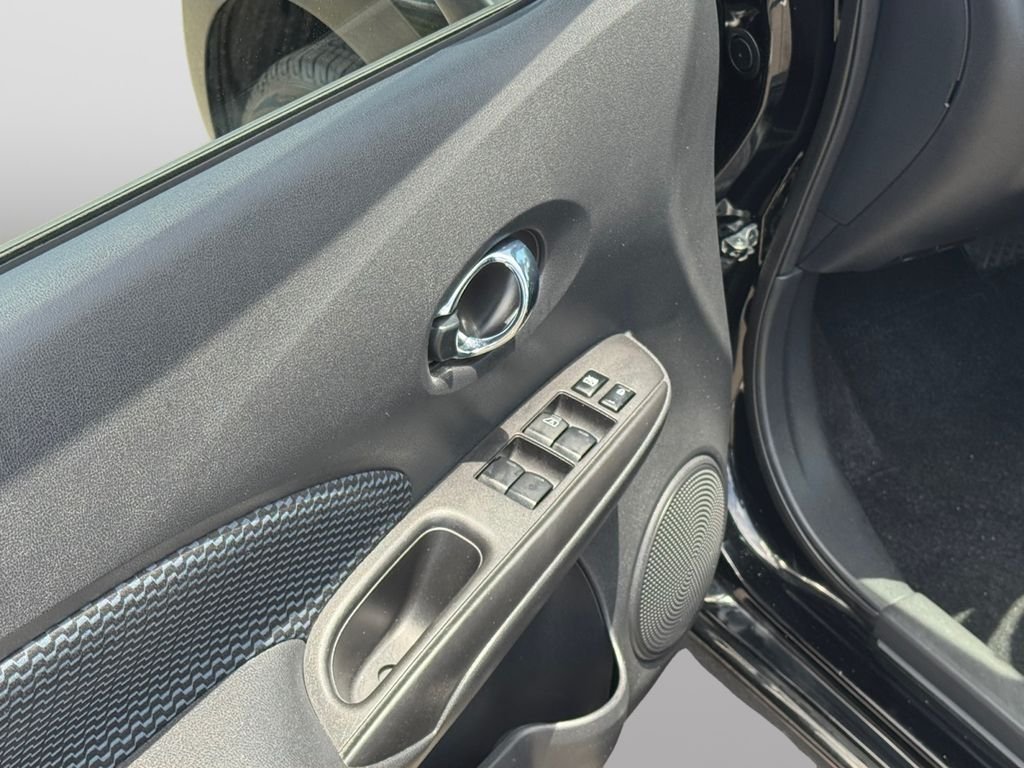 Used 2016 Super Black Nissan SV image 10