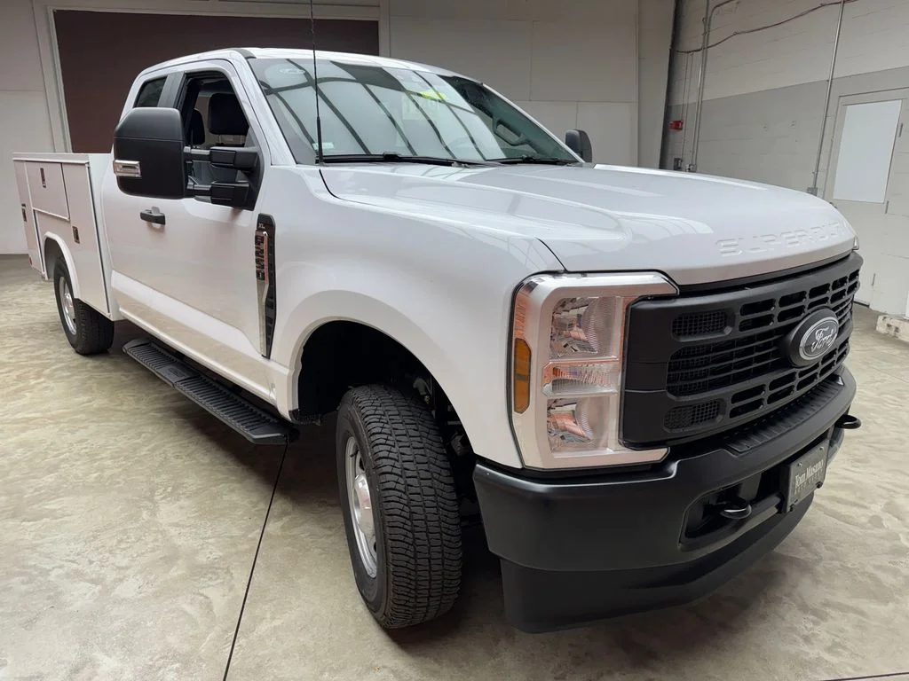 New 2026 White Ford XL image 9
