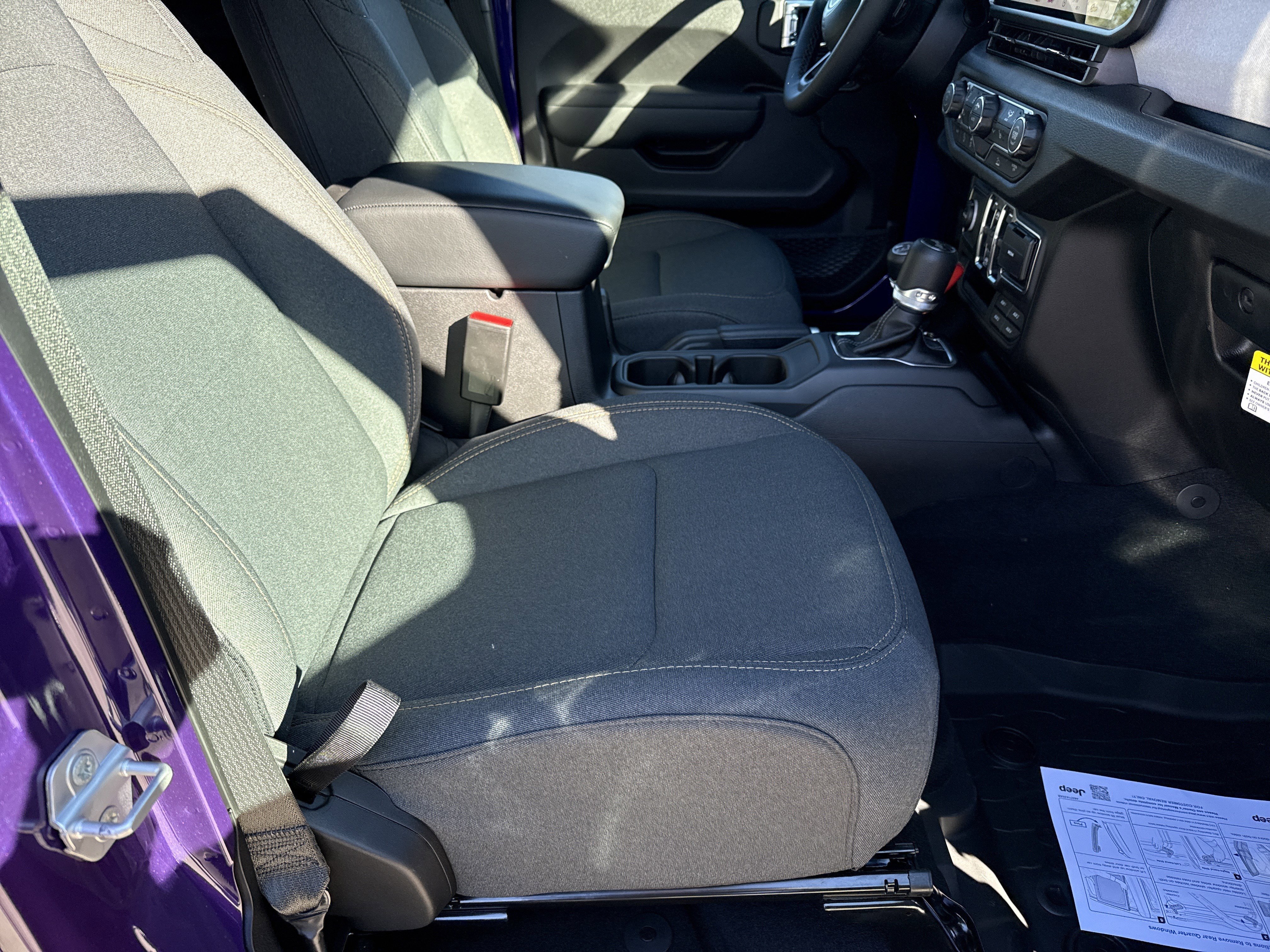 New 2026 Reign Jeep Sport S image 15