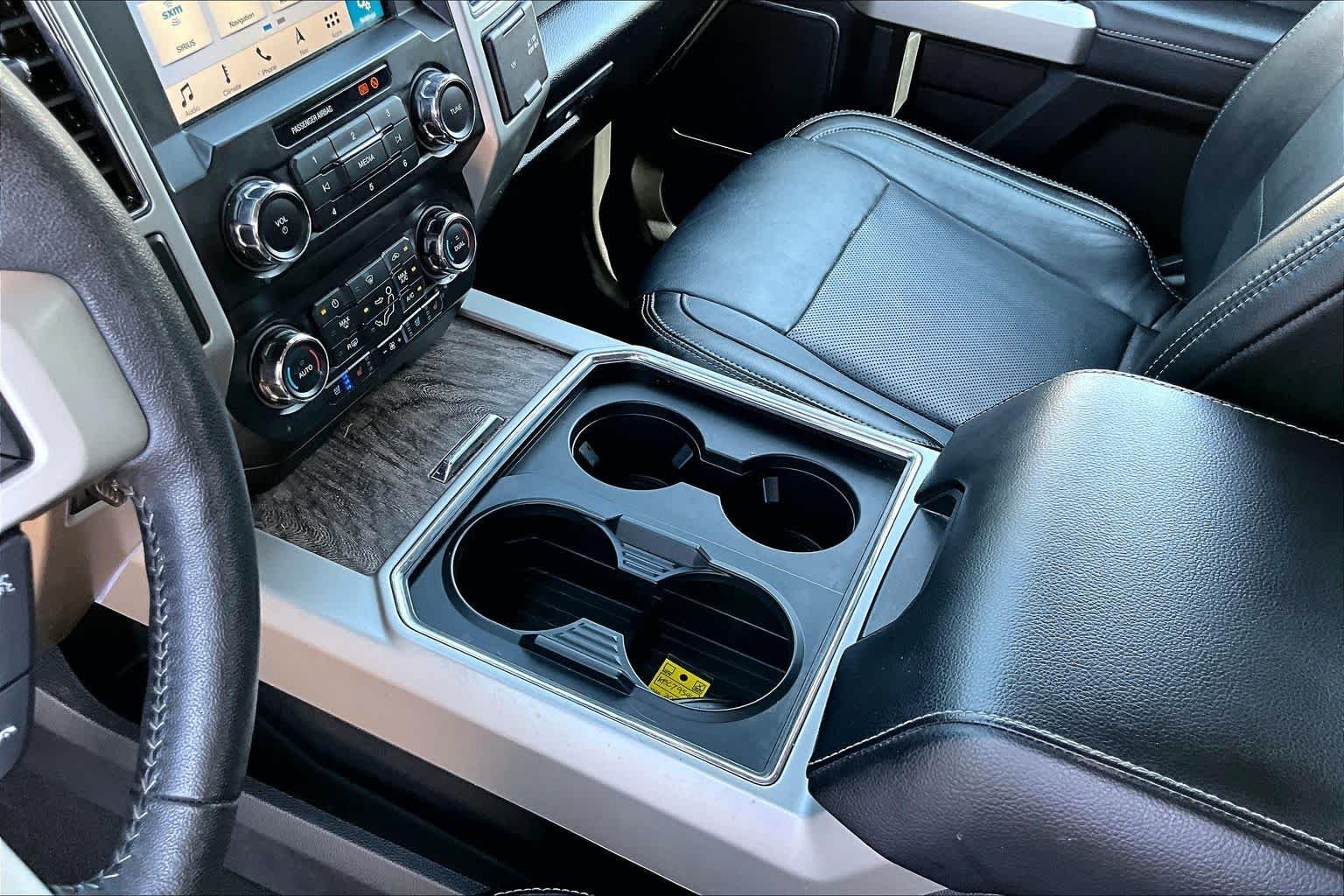 Used 2019 Magnetic Ford LARIAT image 17