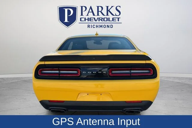 Used 2019 Yellow Dodge R/T image 6