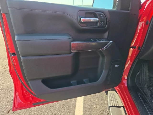 Used 2021 CARDINAL RED GMC AT4 image 12