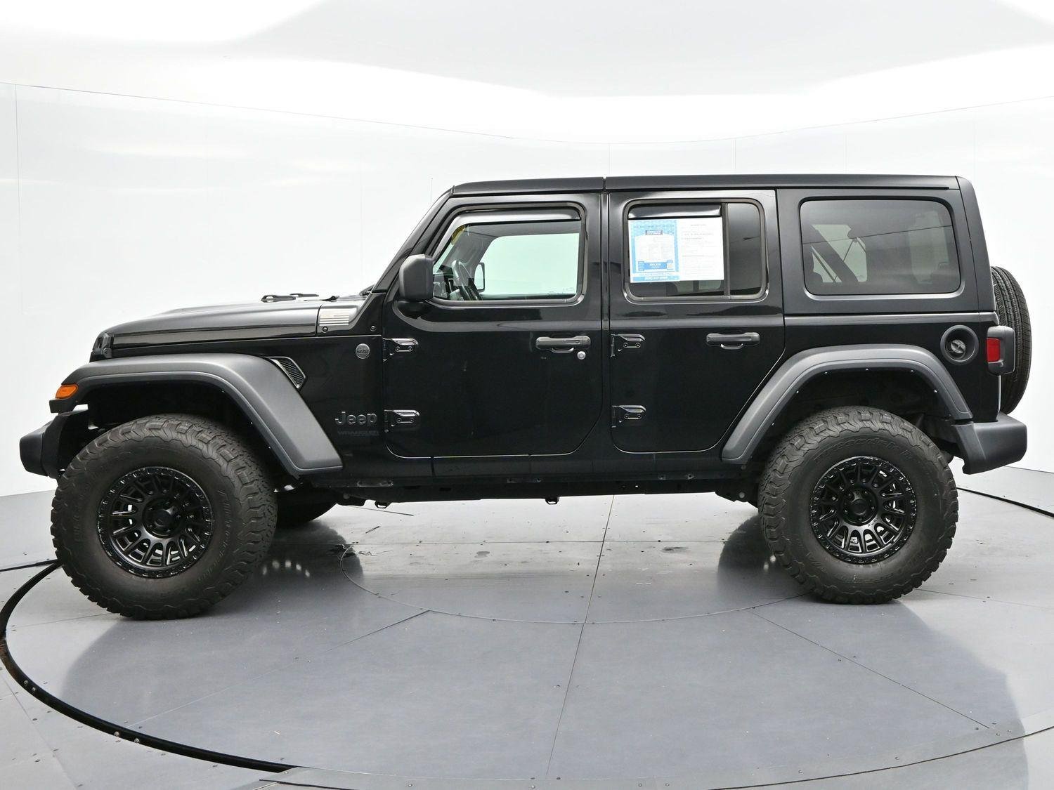 Used 2022 Black Clearcoat Jeep Unlimited Sport S image 4