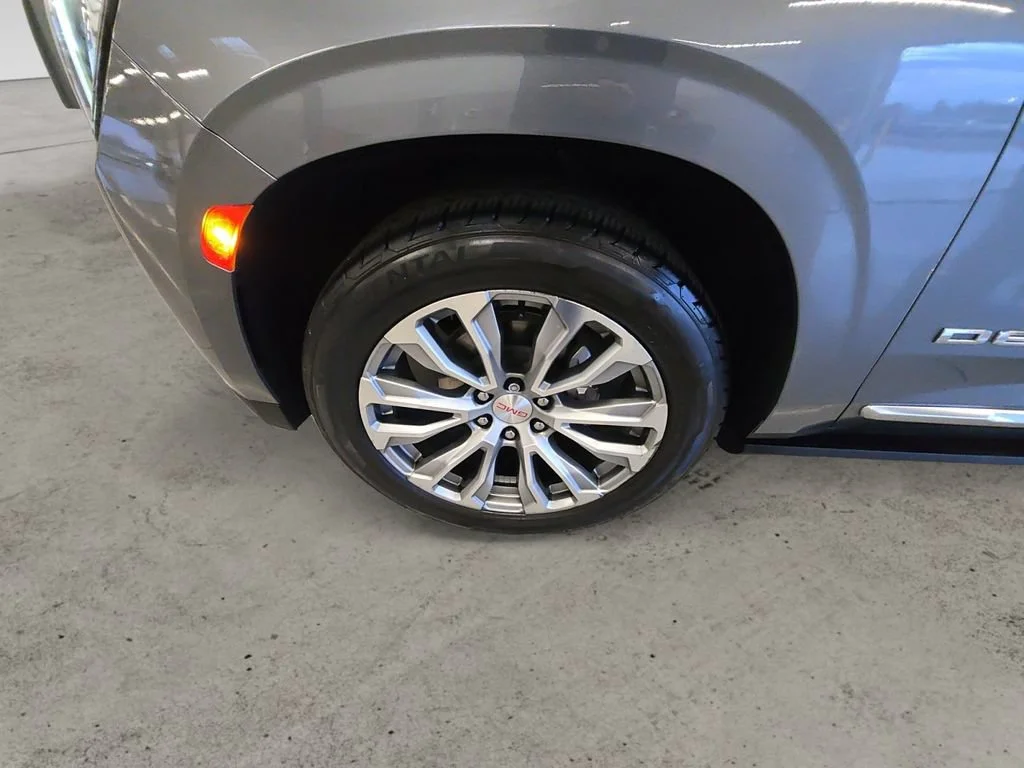 2021 GMC Yukon Denali - Photo 13
