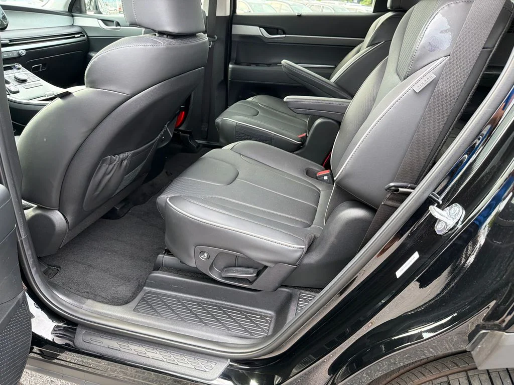 Used 2025 Black Hyundai XRT image 21