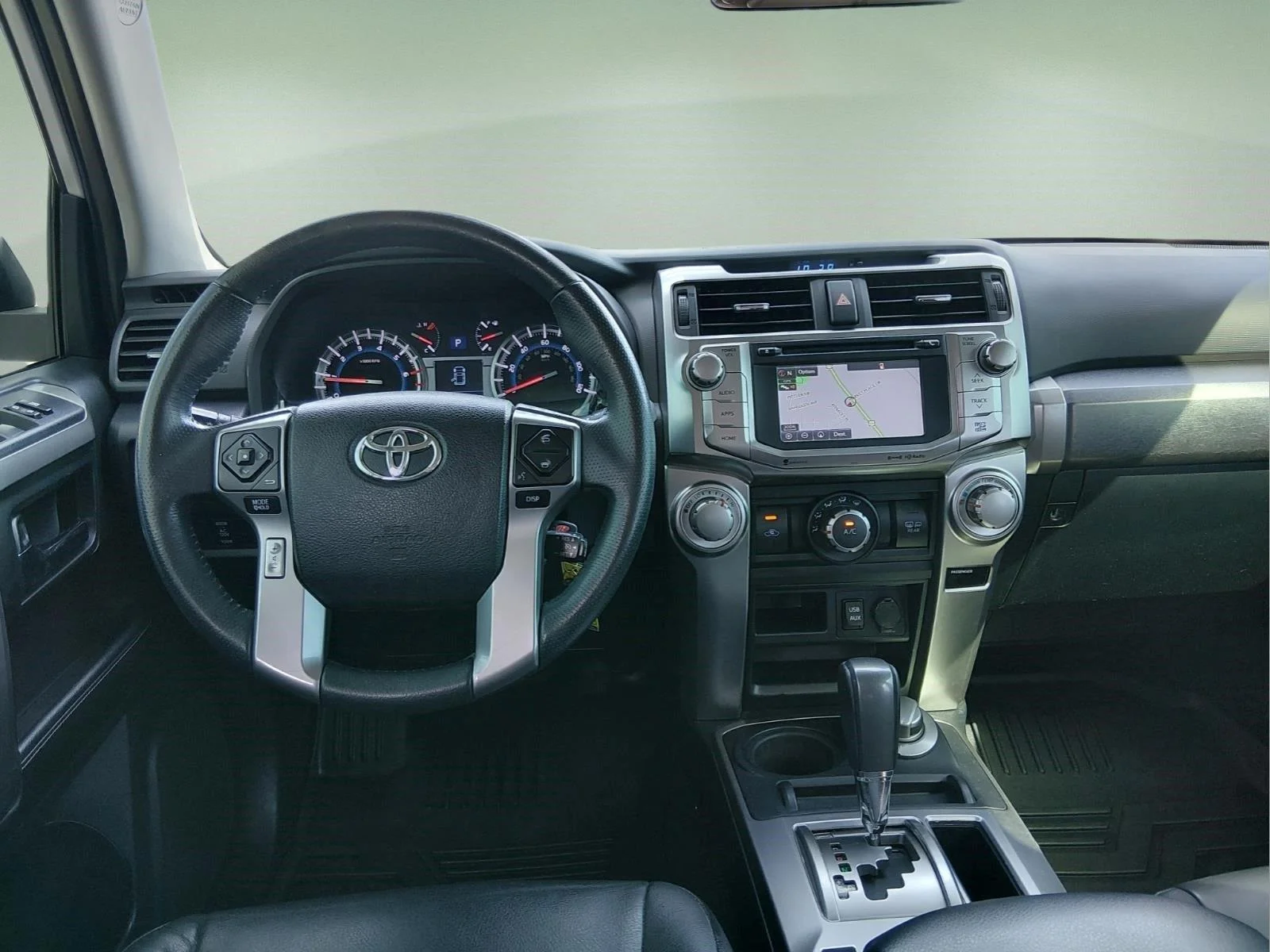 Used 2019 Super White Toyota SR5 image 16