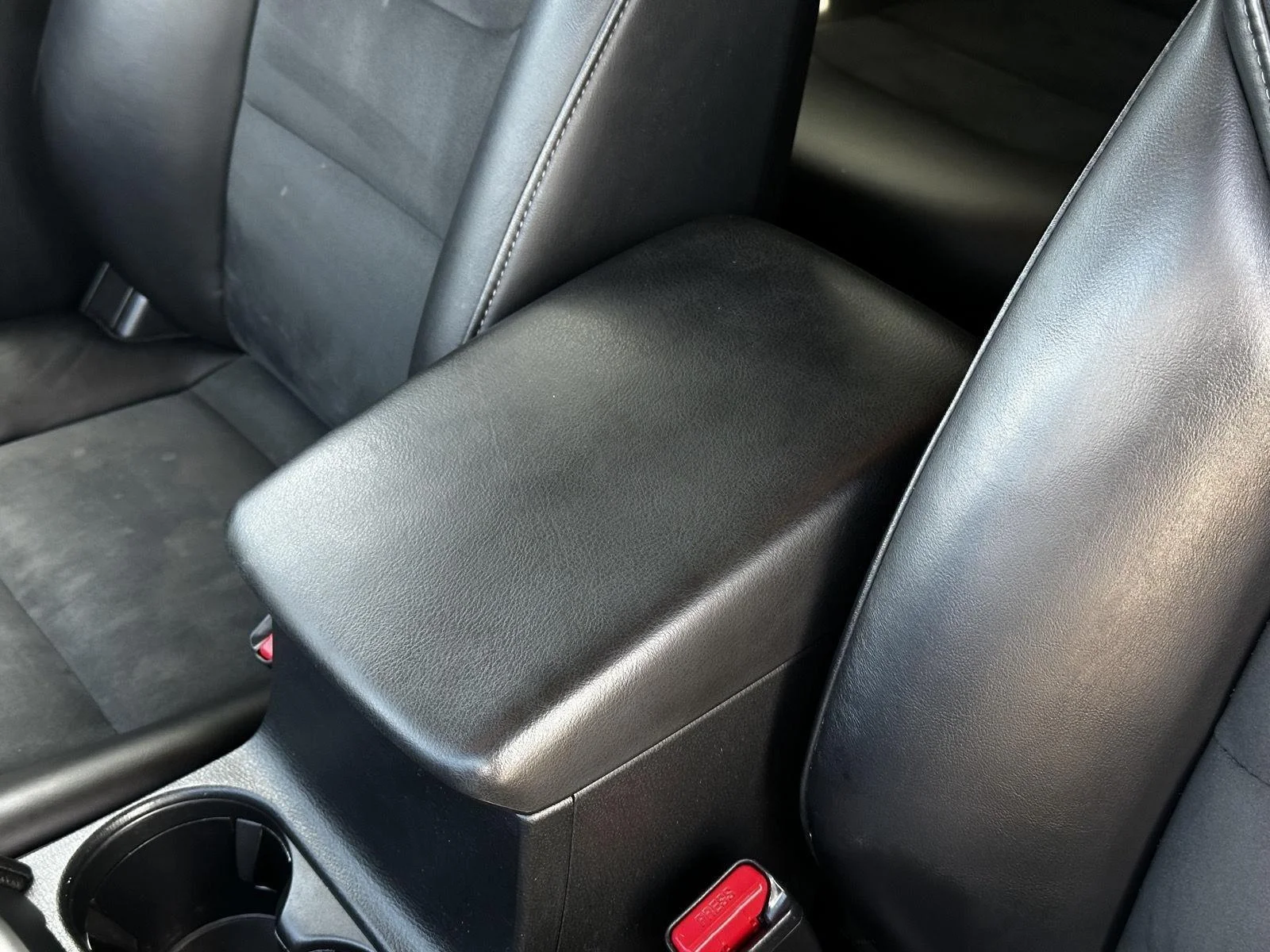 Used 2018 Machine Gray Metallic Mazda Touring image 13