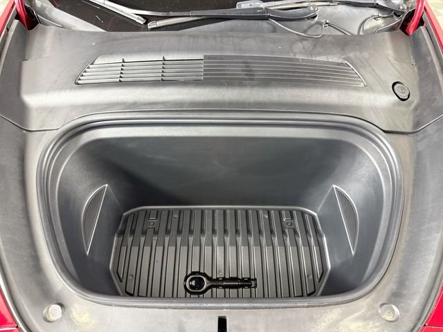 Used 2021  Tesla Long Range image 30