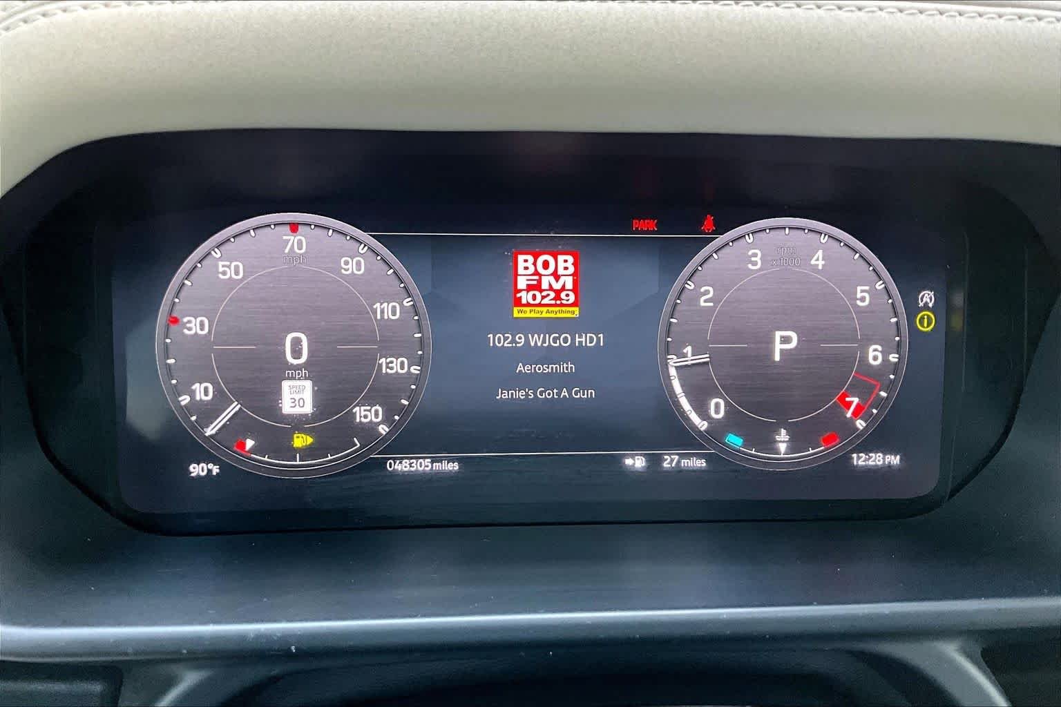 Used 2023 Pangea Green Metallic Land Rover SE image 24