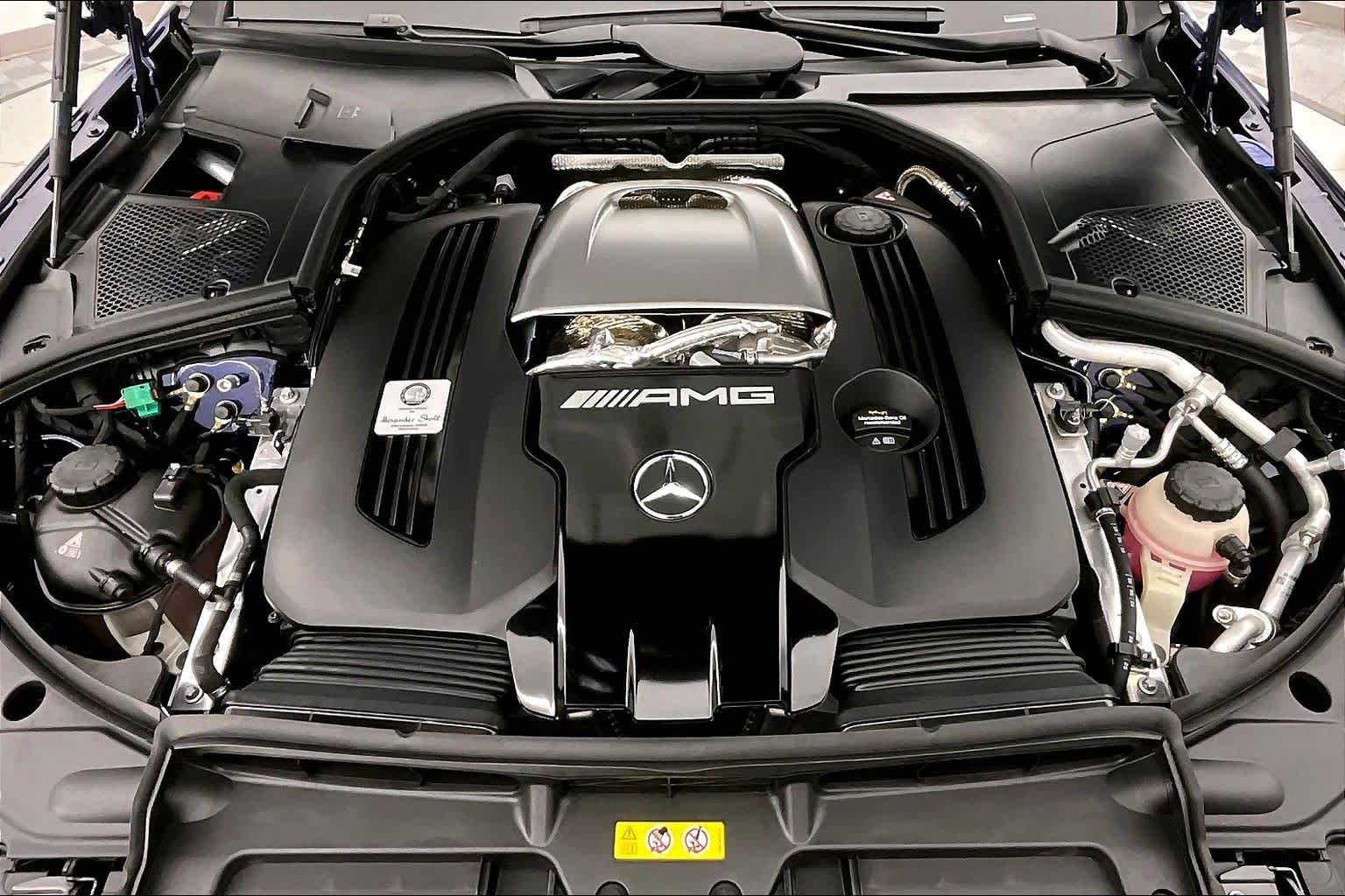New 2026 MANUFAKTUR Signature Mystic Blue Metallic Mercedes-Benz AMG® S 63 E 4MATIC Sedan image 9