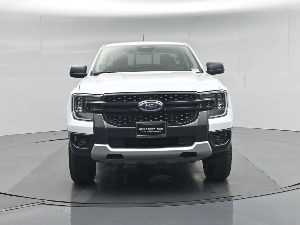 New 2026 Oxford White Ford XLT image 21