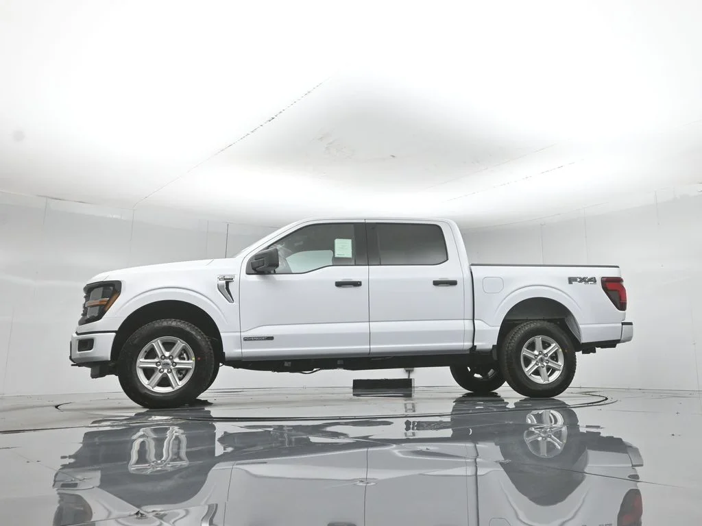 New 2026 Oxford White Ford XLT image 50