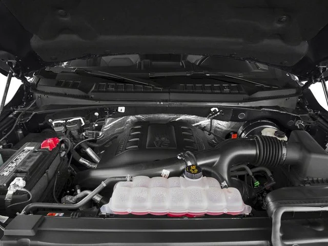 Used 2017  Ford  image 13