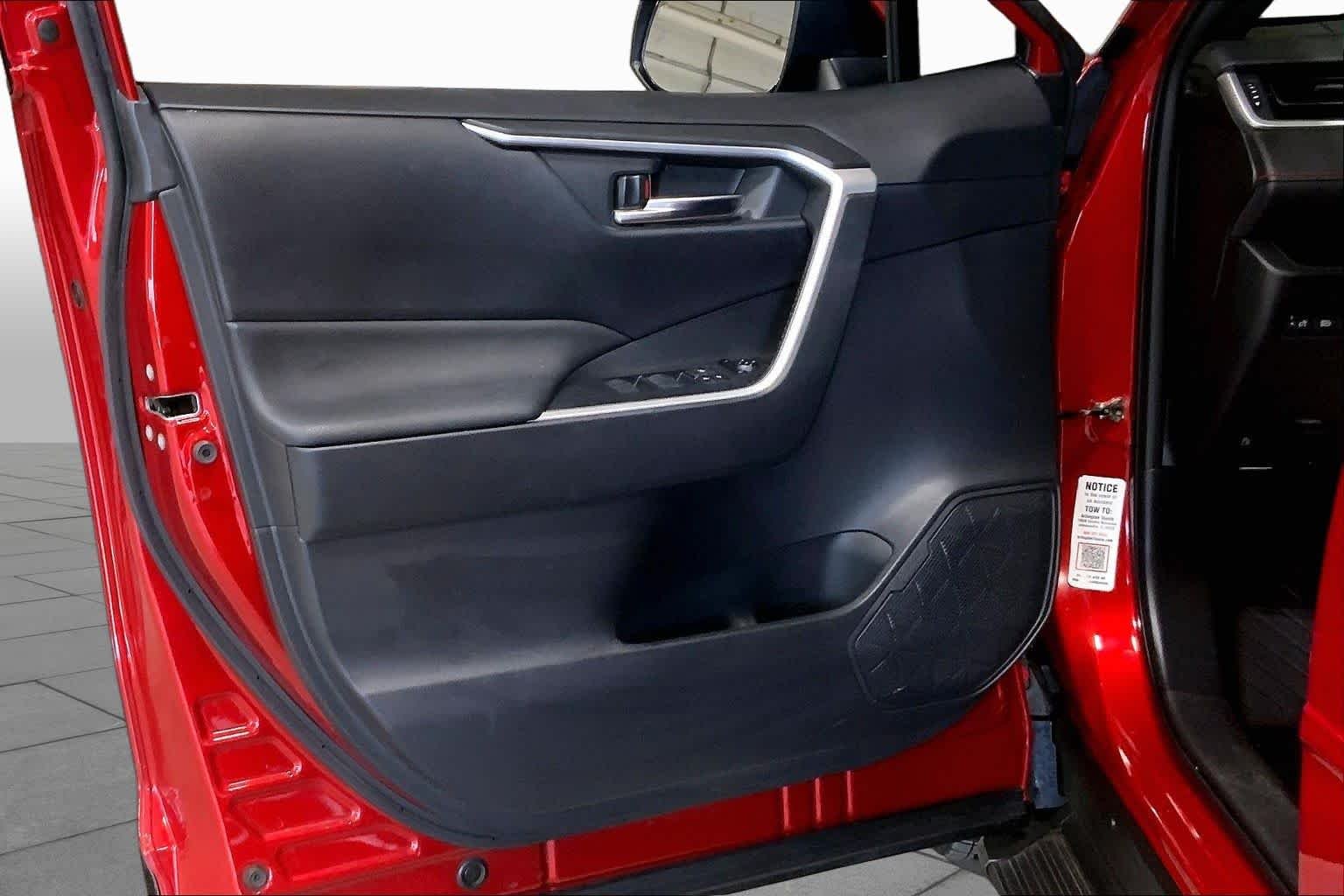 Used 2022 Supersonic Red Toyota SE image 22