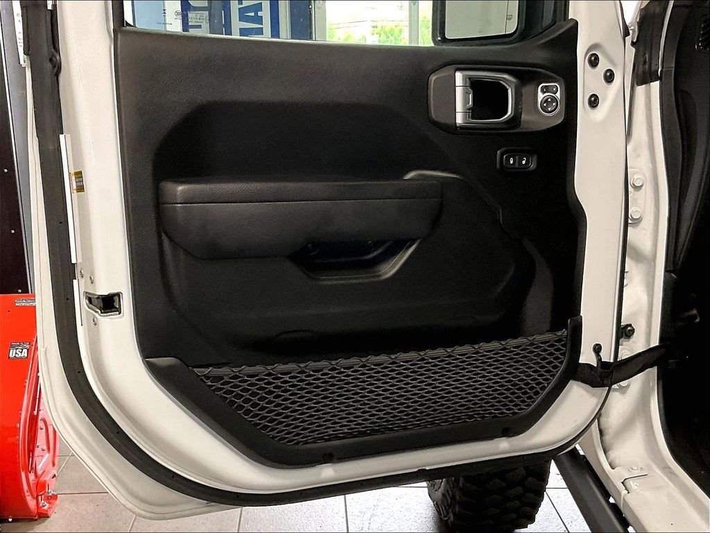 Used 2023 White Jeep Willys 4xe image 9