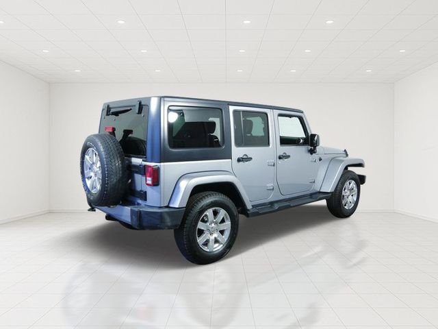 Used 2016 Silver Jeep Unlimited Sahara image 7