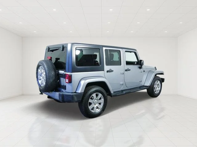 Used 2016 Silver Jeep Unlimited Sahara image 7