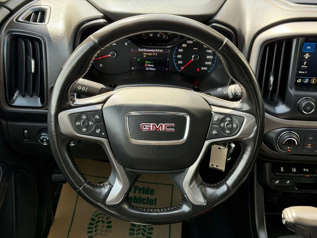 Used 2021 White GMC AT4 w/Leather image 16