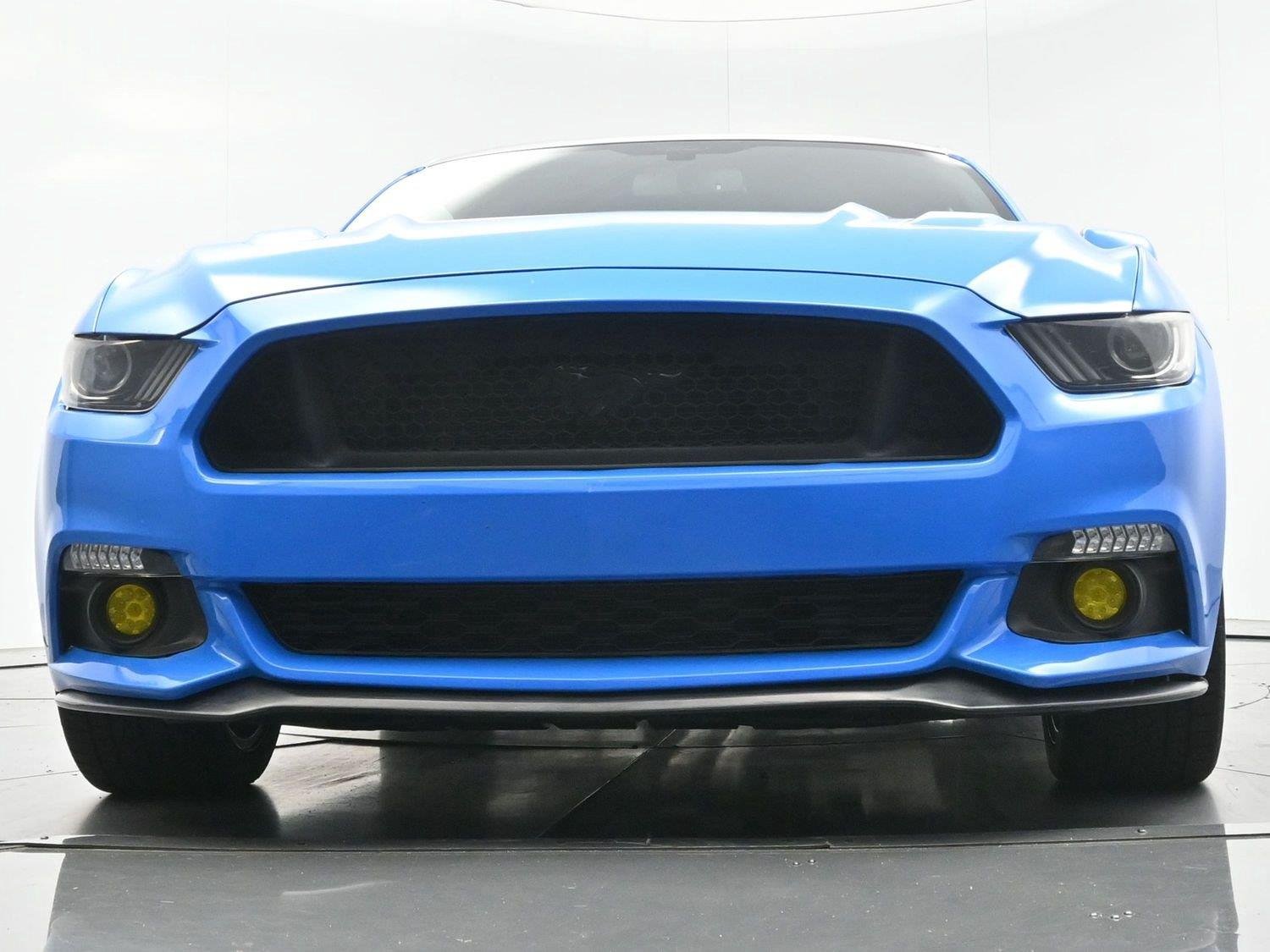 Used 2017 Grabber Blue Ford GT Premium image 46