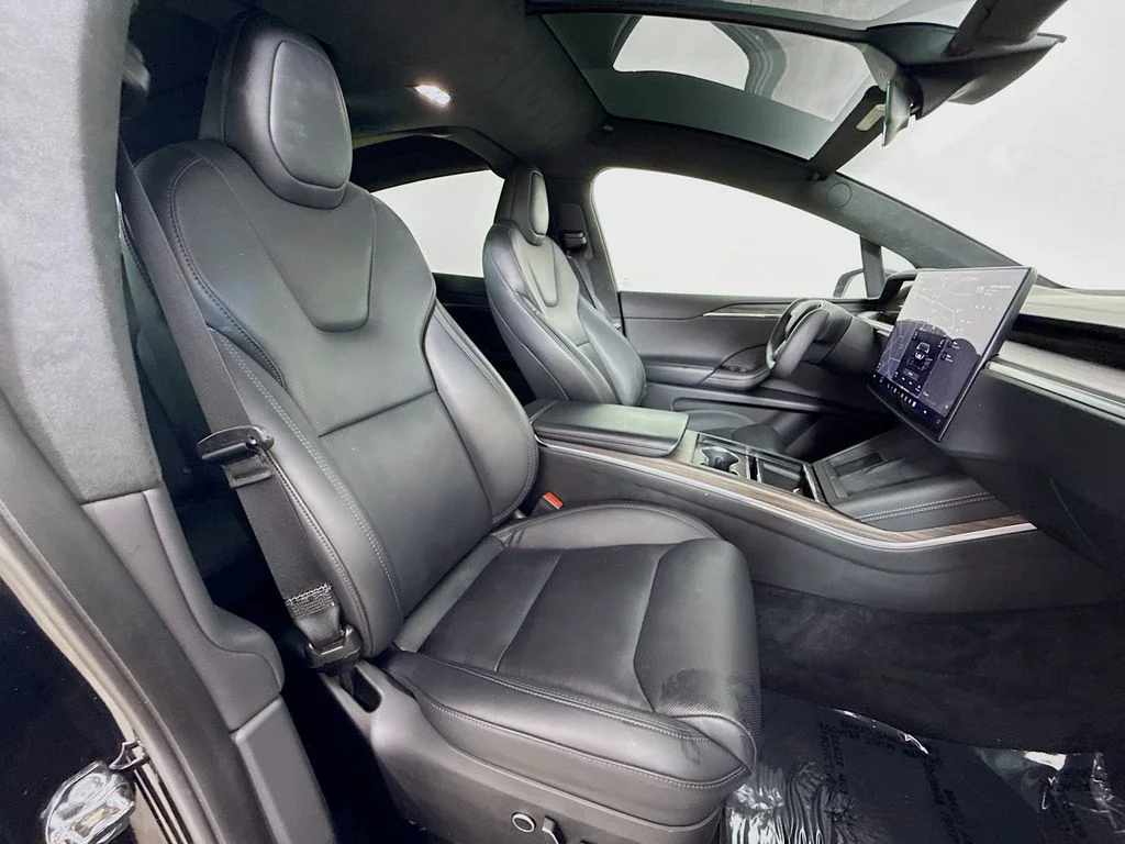 Used 2023 Black Tesla Standard Range image 28