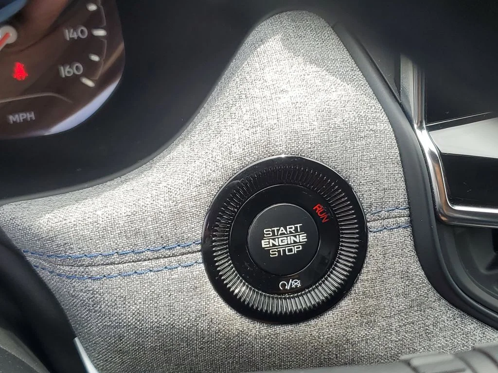 Certified Used 2022 Black Jeep Latitude image 27