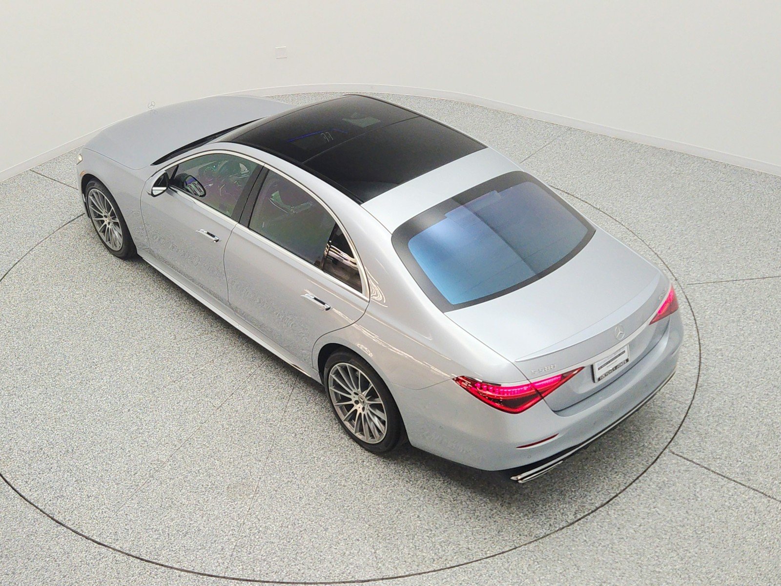Certified Used 2022 Cirrus Silver Mercedes-Benz S 580 4MATIC® Sedan image 29