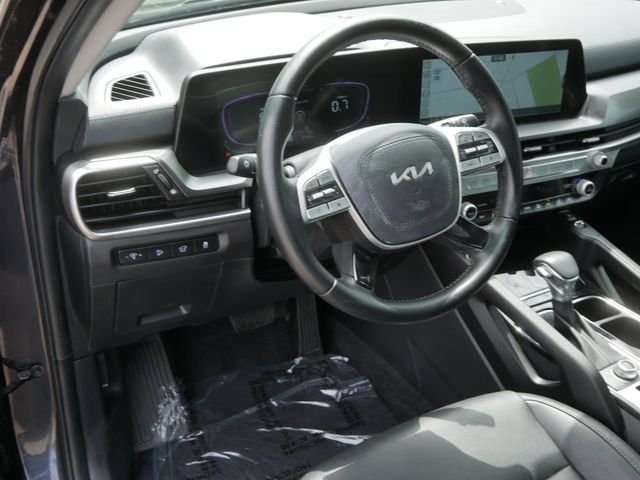 Used 2025 Gray Kia S image 13