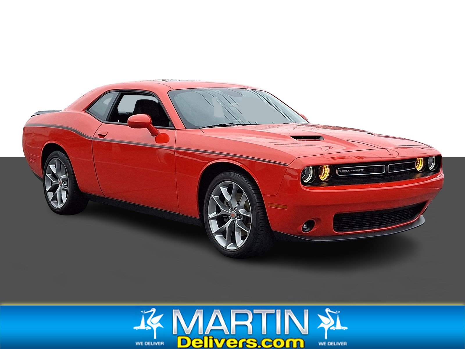 2023 Dodge Challenger SXT Auto's photo