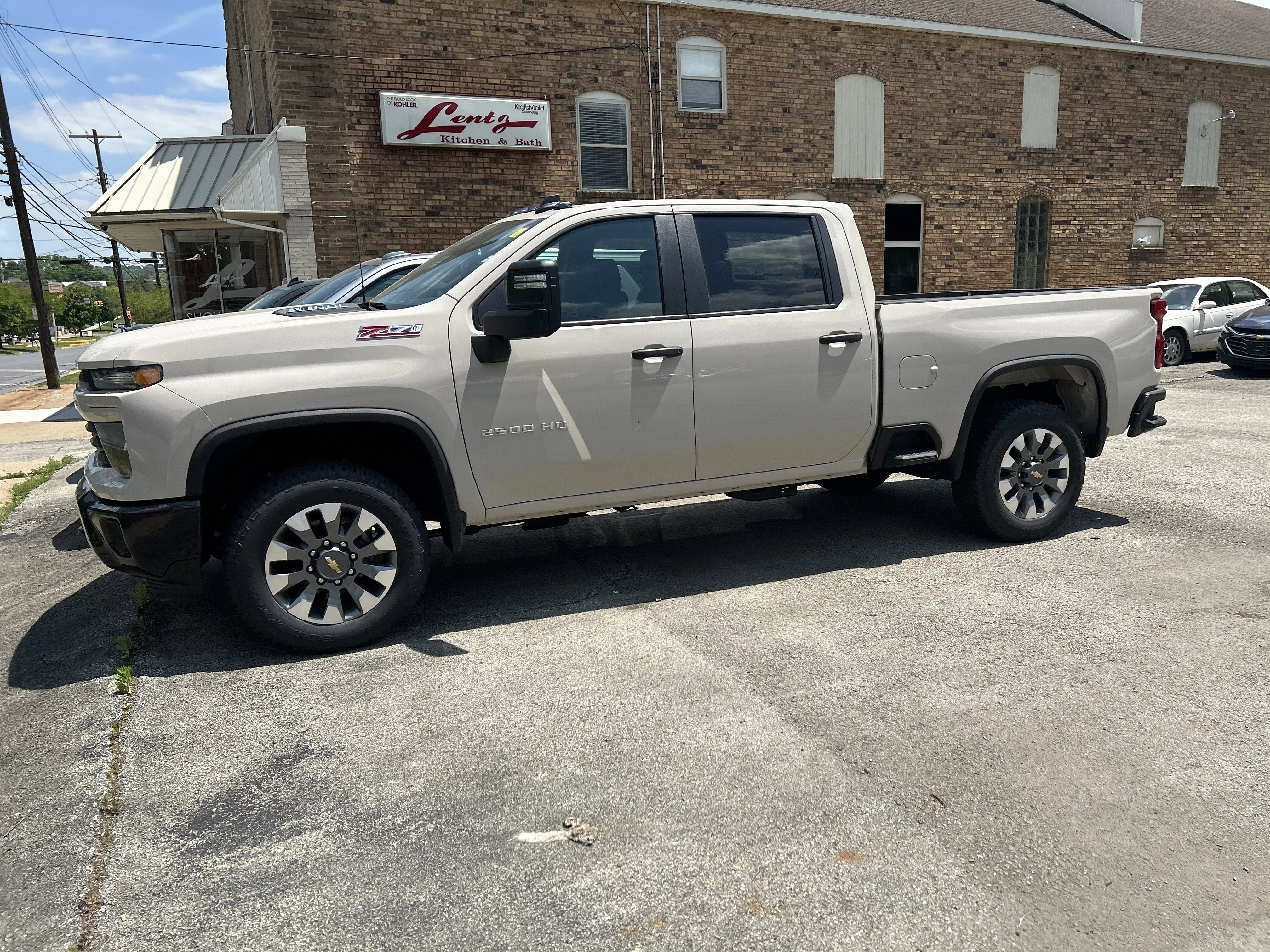 New 2026 White Sands Chevrolet Custom image 9