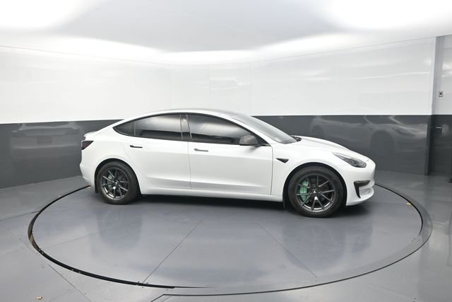 Used 2022  Tesla Long Range image 16