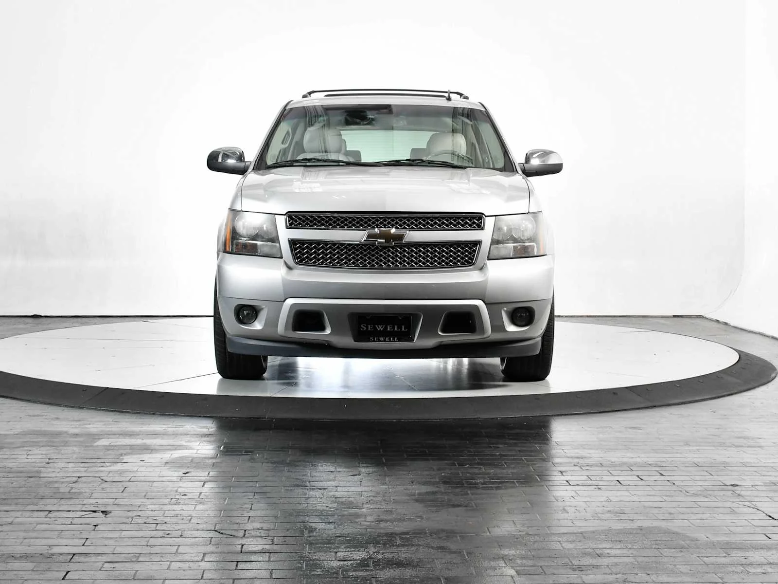Used 2010 Sheer Silver Metallic Chevrolet LTZ image 8