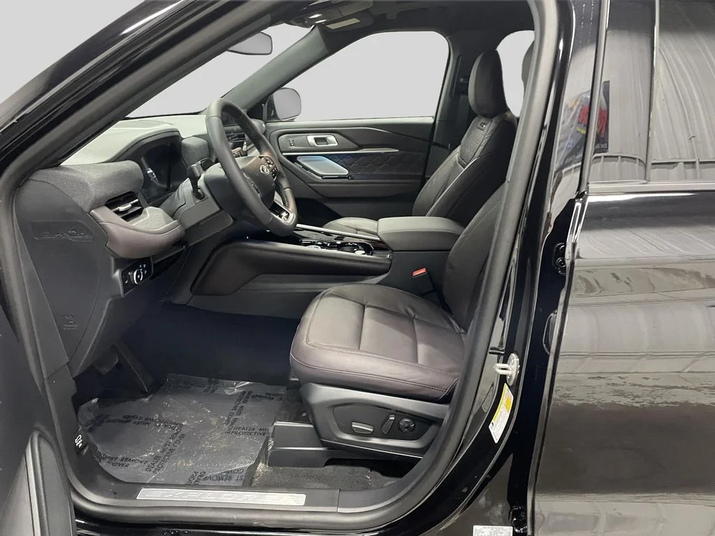 2026 Ford Explorer Platinum - Photo 19
