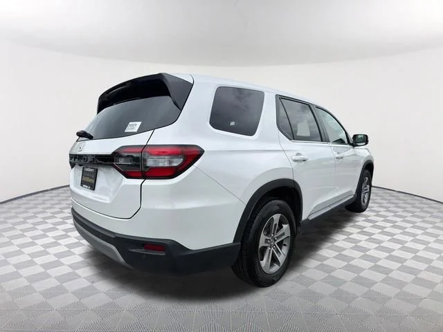 Used 2025 White Honda EX-L image 5