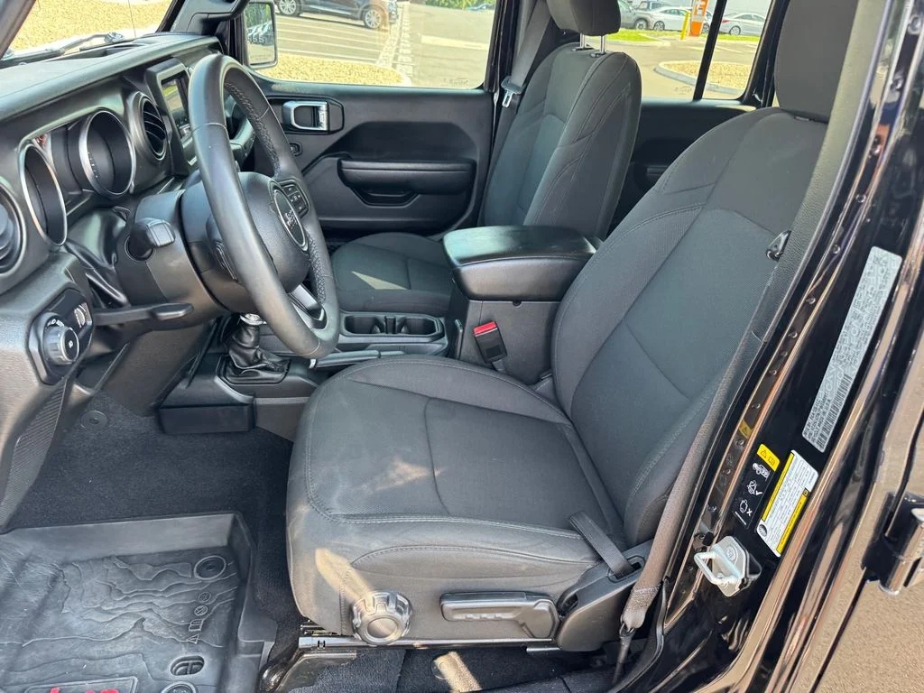 Used 2023 Black Jeep Sport S image 7