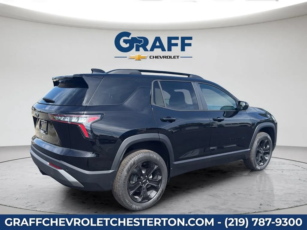 2027 Chevrolet Equinox LT - Photo 8