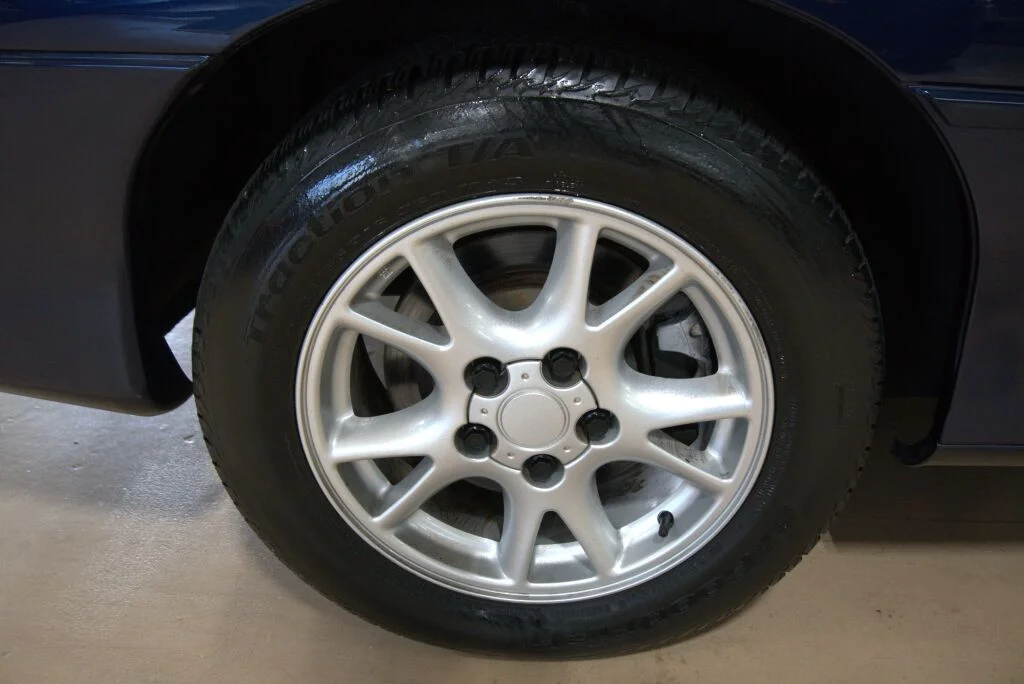 Used 2001  Chevrolet Base image 30