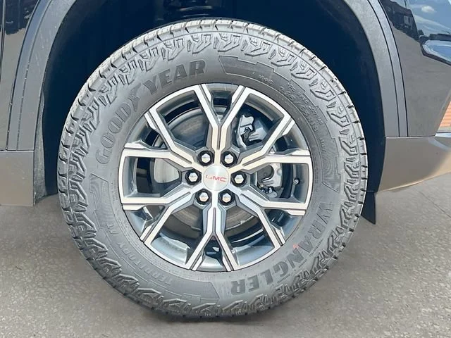 2026 GMC Acadia AT4 - Photo 19