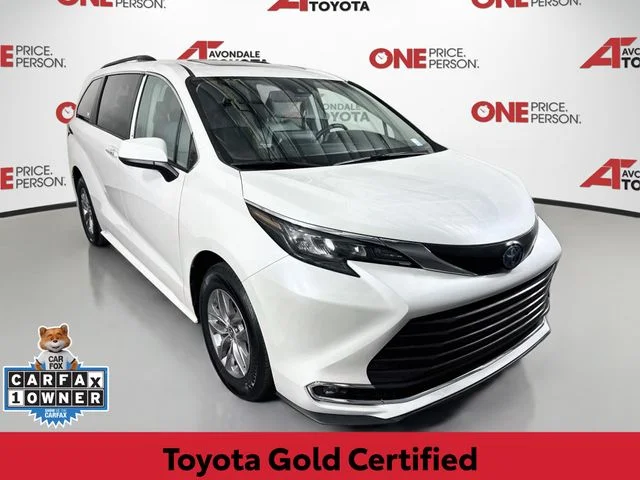 2024 Toyota Sienna XLE
