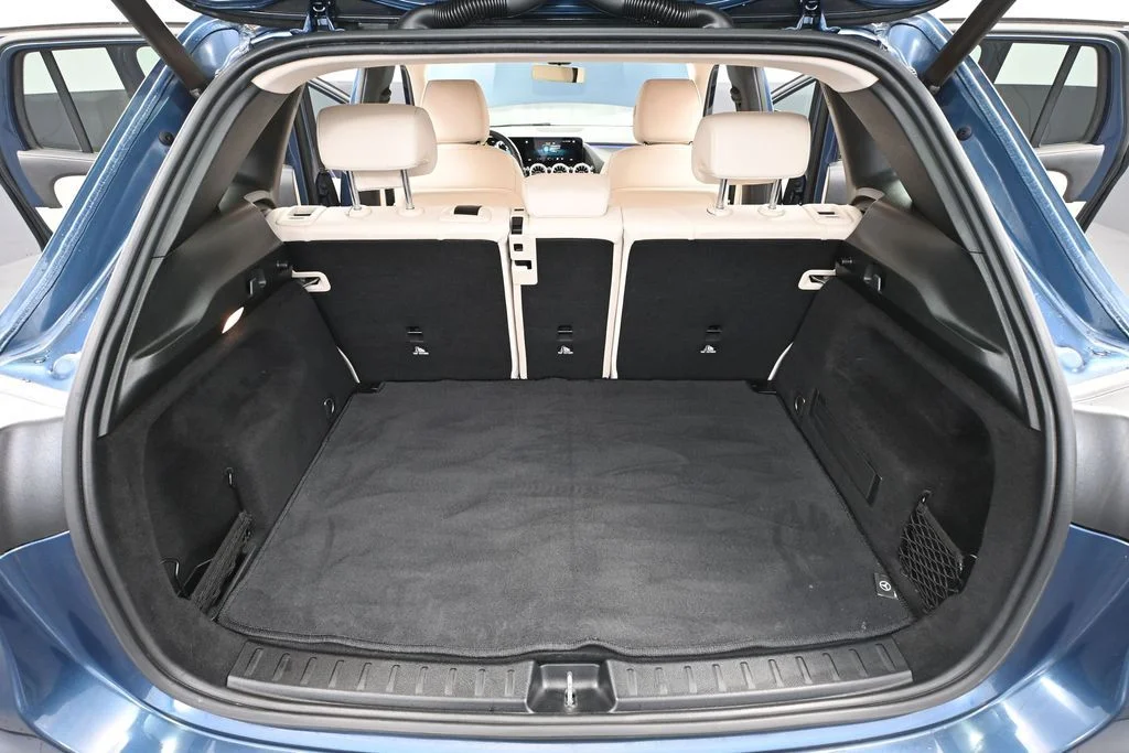 Used 2022 Blue Mercedes-Benz GLA 250 image 30
