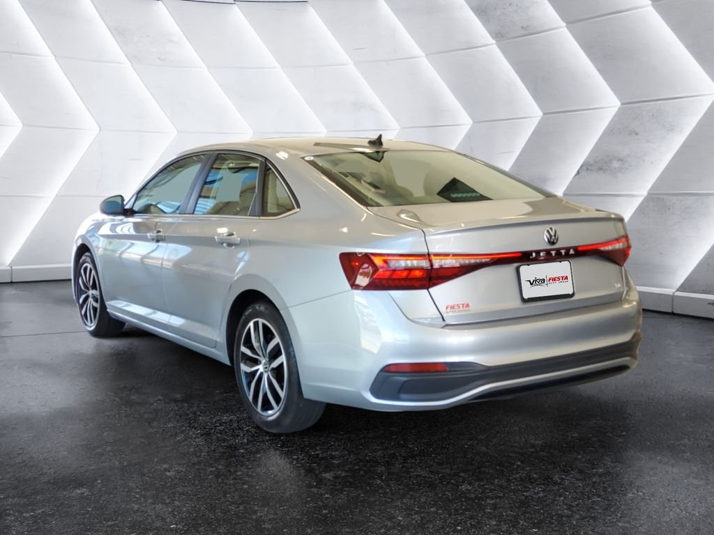 Used 2025  Volkswagen 1.5T SE image 6