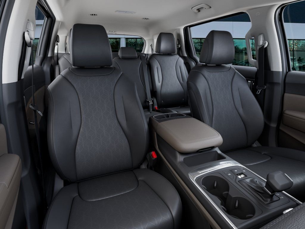 2026 Kia Carnival LXS - Photo 15